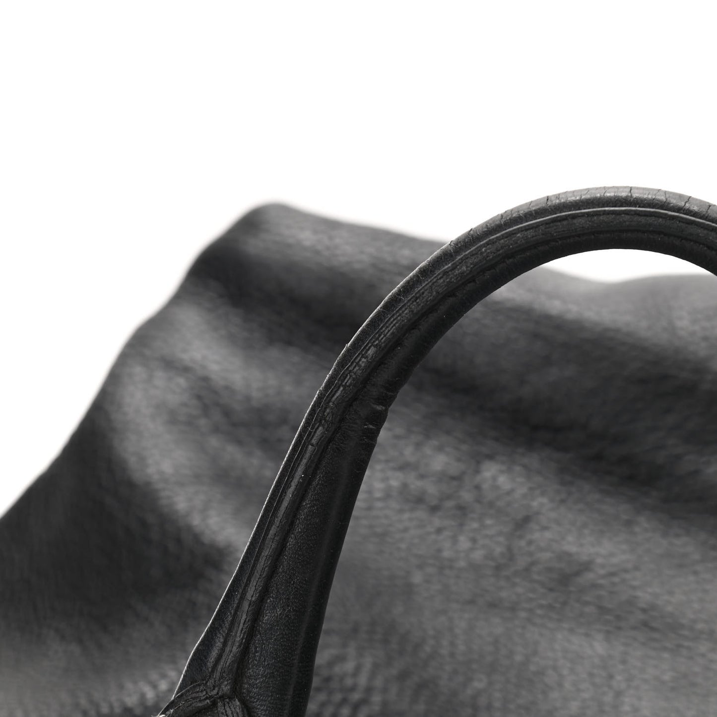 Vitello Phenix Satchel Black