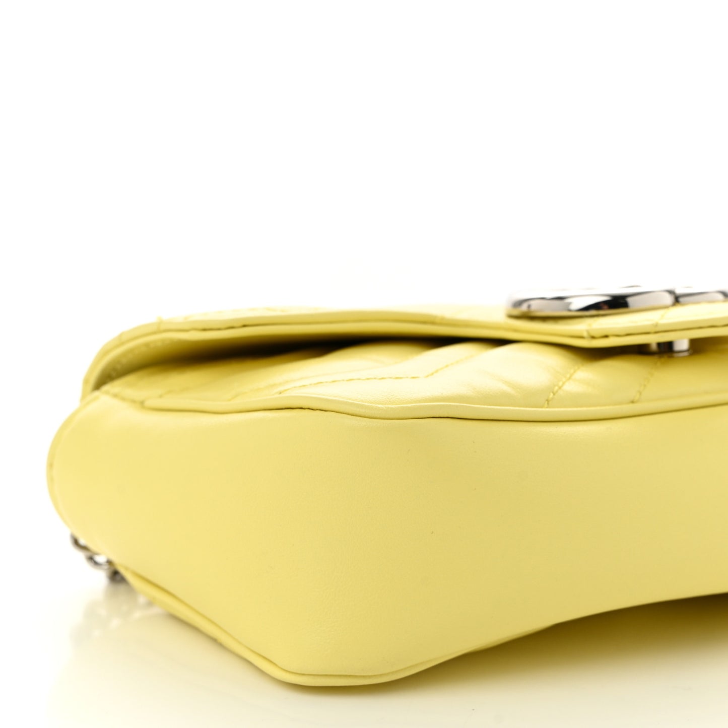 Calfskin Matelasse Super Mini GG Marmont Shoulder Bag Banana