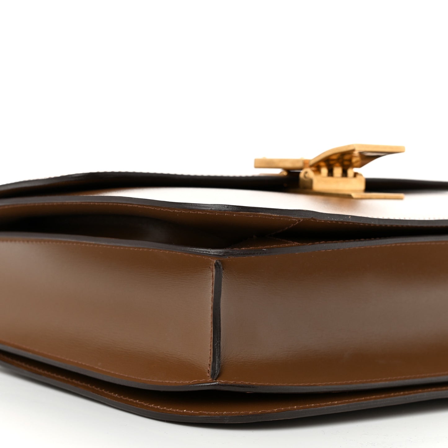 Box Calfskin Medium Classic Box Flap Bag Camel