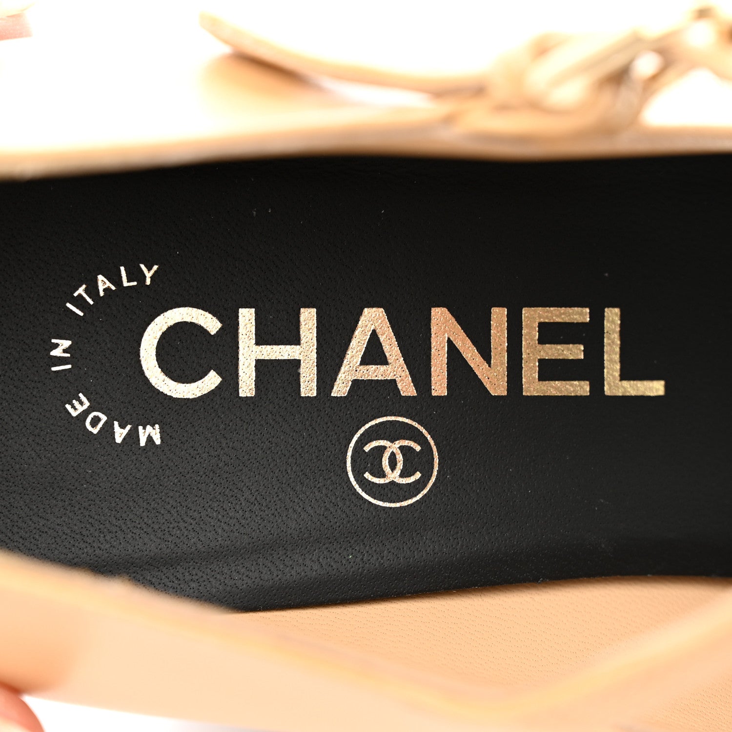 Chanel Shiny Goatskin Pearls Cap Toe Open Slingback Pumps 39.5 Beige Black 8 of 12