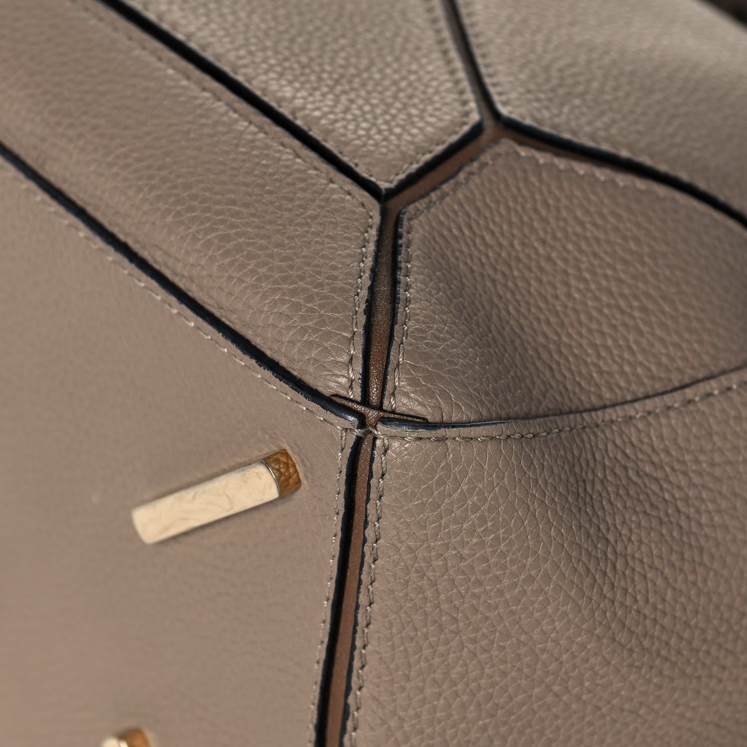 Loewe Calfskin Medium Puzzle Bag Sand Mink 11 of 15
