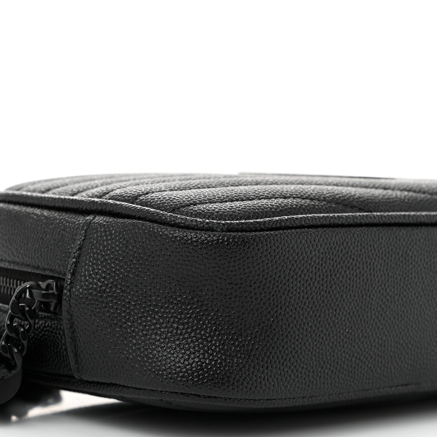Saint Laurent Grain De Poudre Matelasse Monochrome Monogram Mini Lou Camera Bag Black 9 of 11