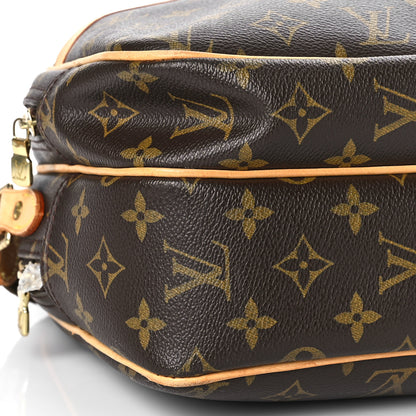 Louis Vuitton Monogram Reporter PM 7 of 15