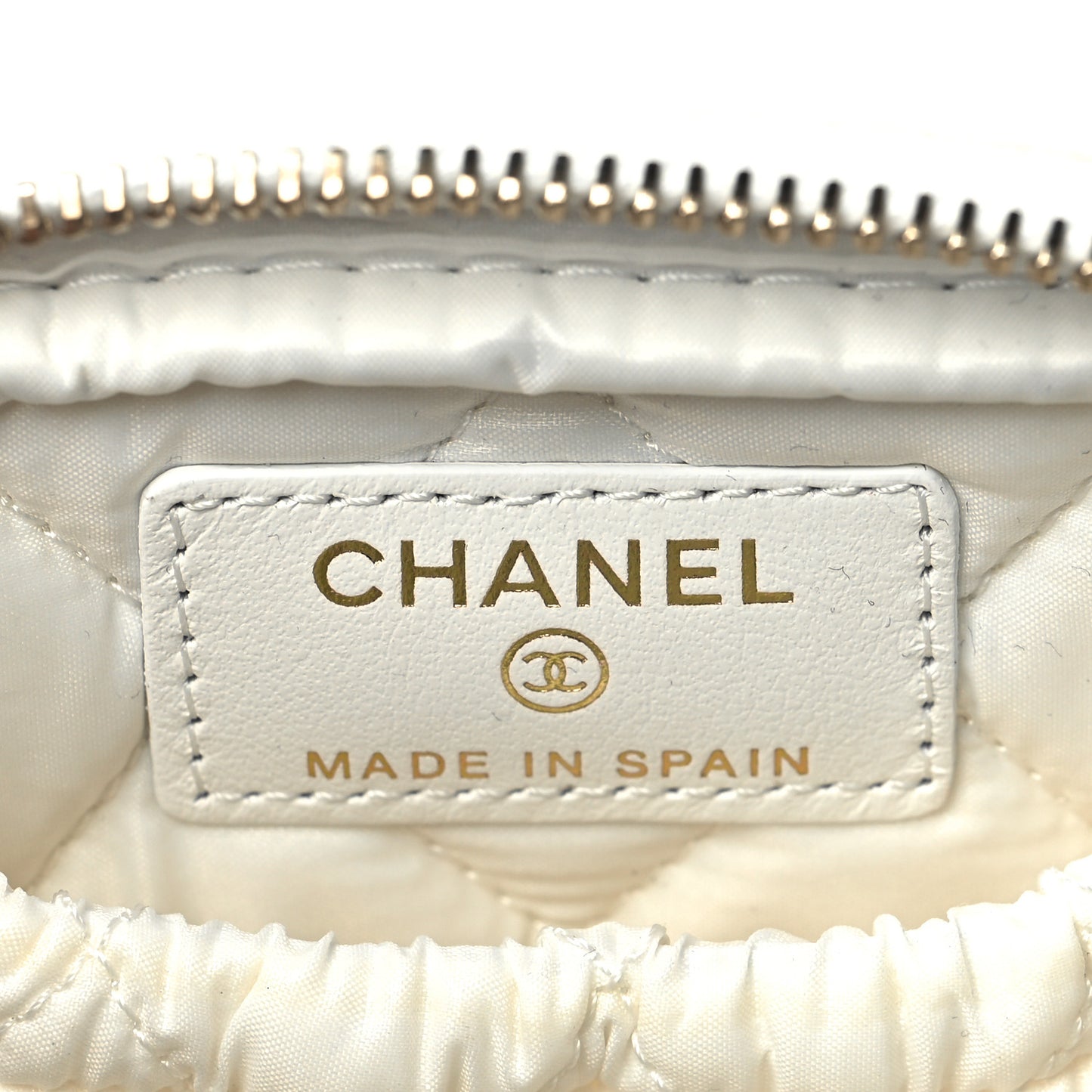 Caviar Quilted Small Curvy Pouch Cosmetic Case White