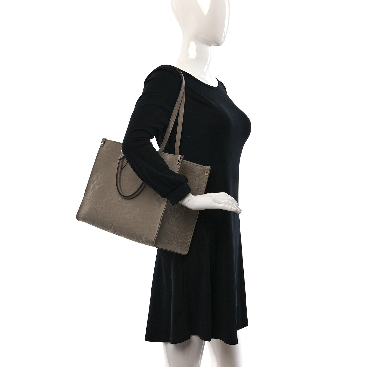 Louis Vuitton Empreinte Monogram Giant Onthego MM Tourterelle 2 of 8