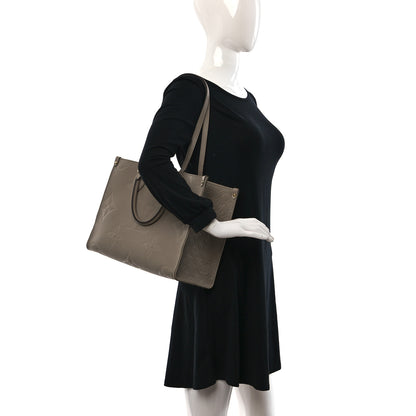 Louis Vuitton Empreinte Monogram Giant Onthego MM Tourterelle 2 of 8