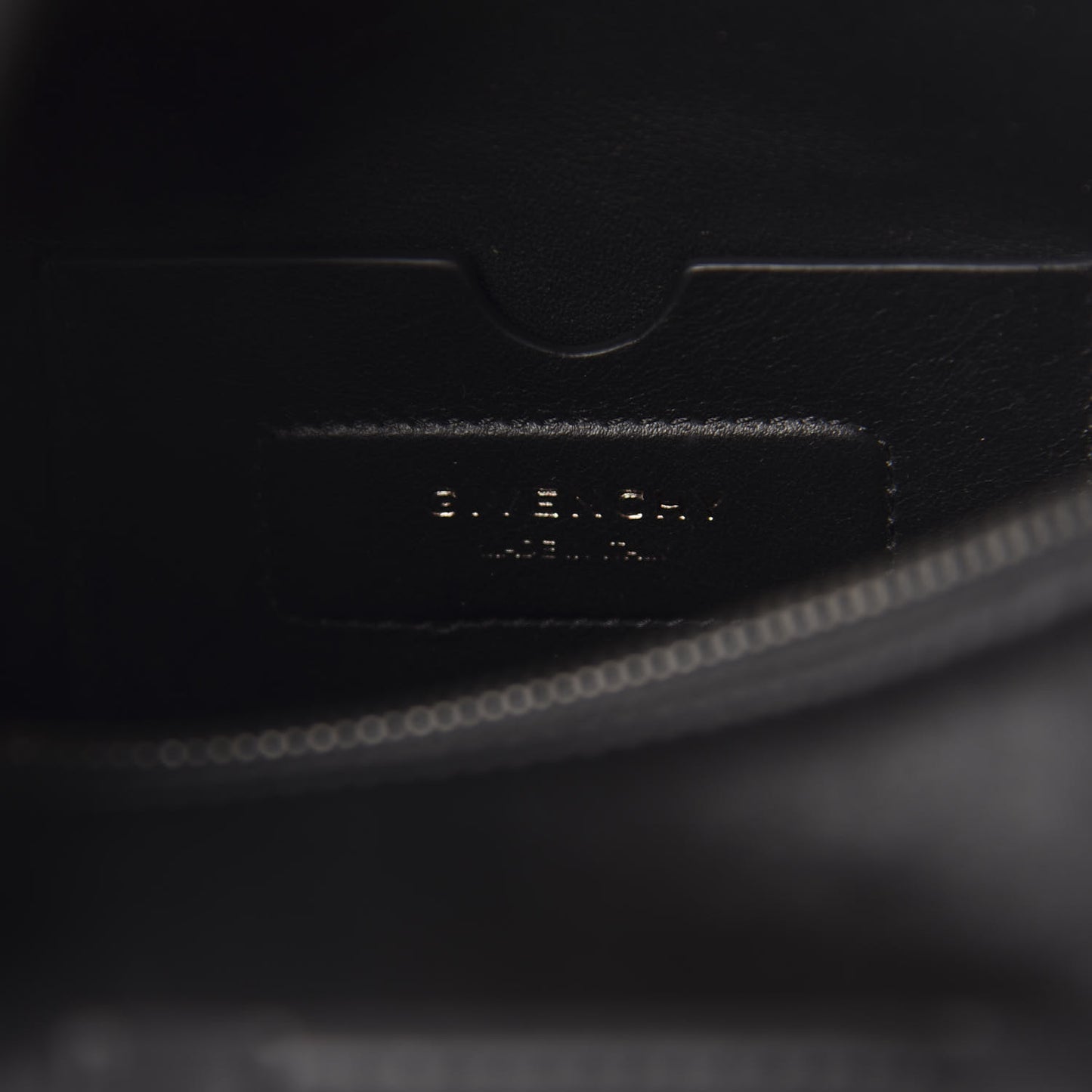 Smooth Calfskin Small Soft Antigona Black