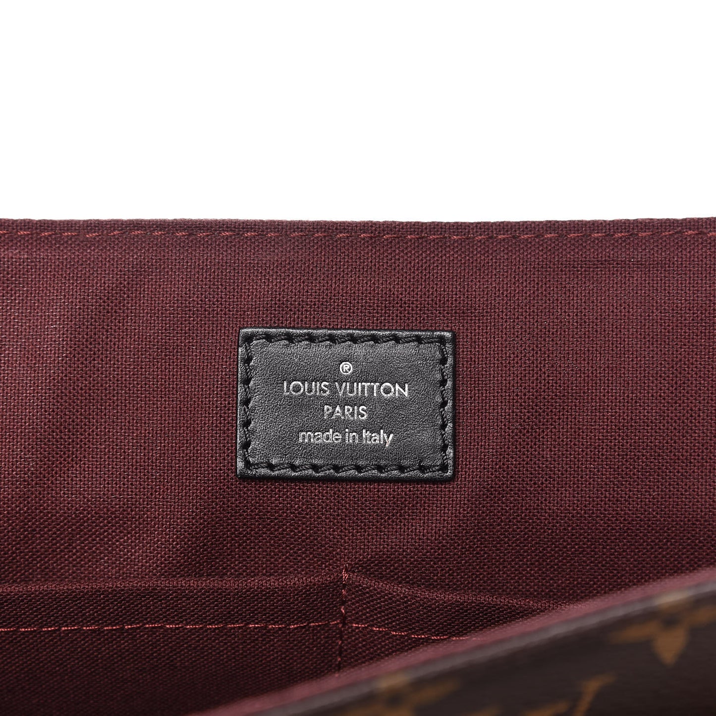 Monogram Macassar District MM