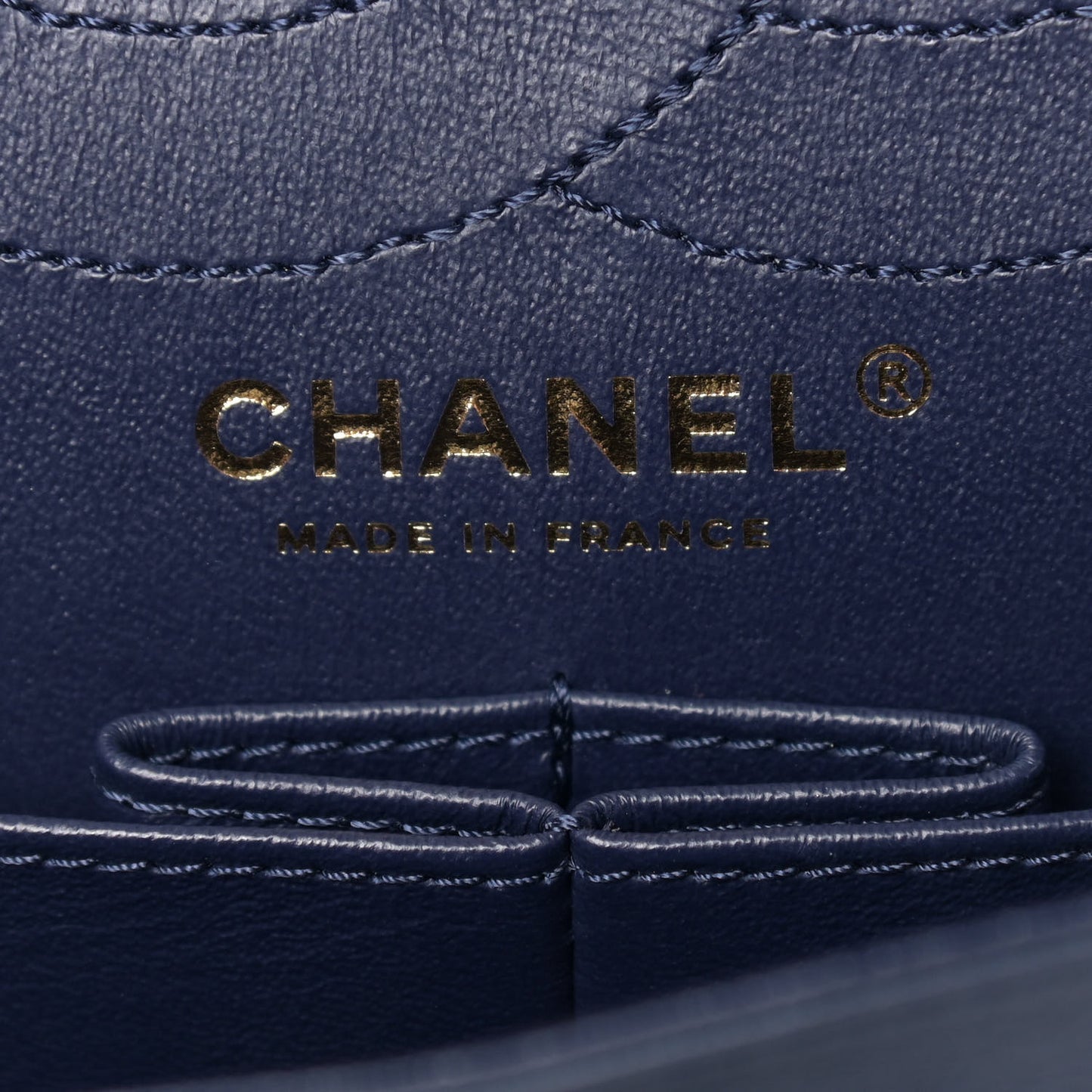 Crumpled Calfskin Chevron Quilted 2.55 Reissue 226 Navy Blue