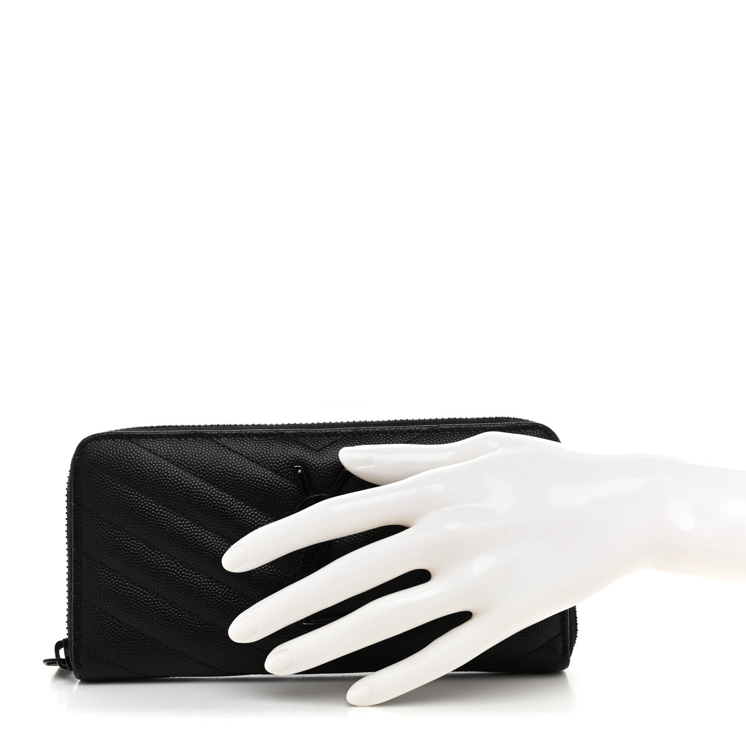 Saint Laurent Grain De Poudre Matelasse Chevron Monogram Monochrome Zip Around Wallet Black 2 of 8