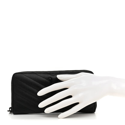 Saint Laurent Grain De Poudre Matelasse Chevron Monogram Monochrome Zip Around Wallet Black 2 of 8