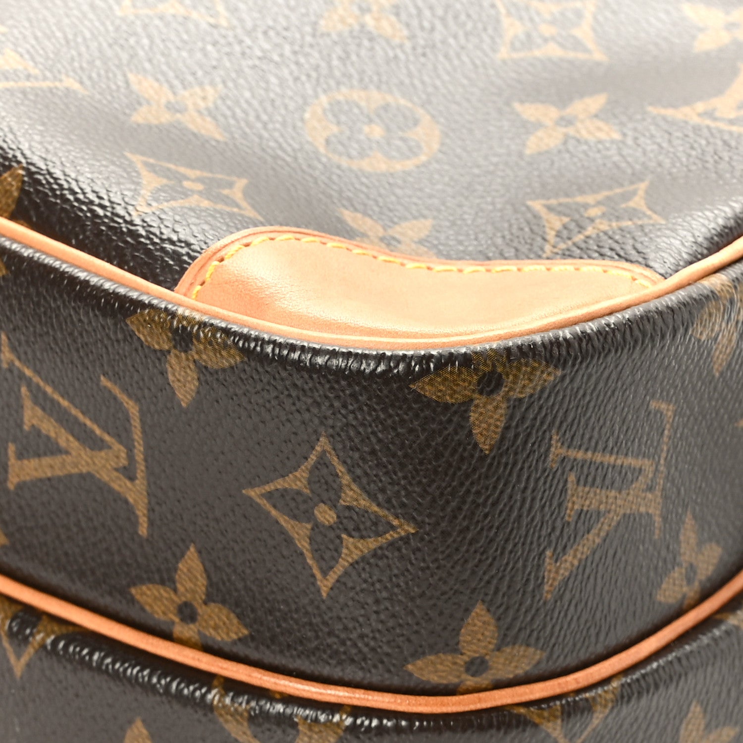 Louis Vuitton Monogram Nil 28 9 of 11