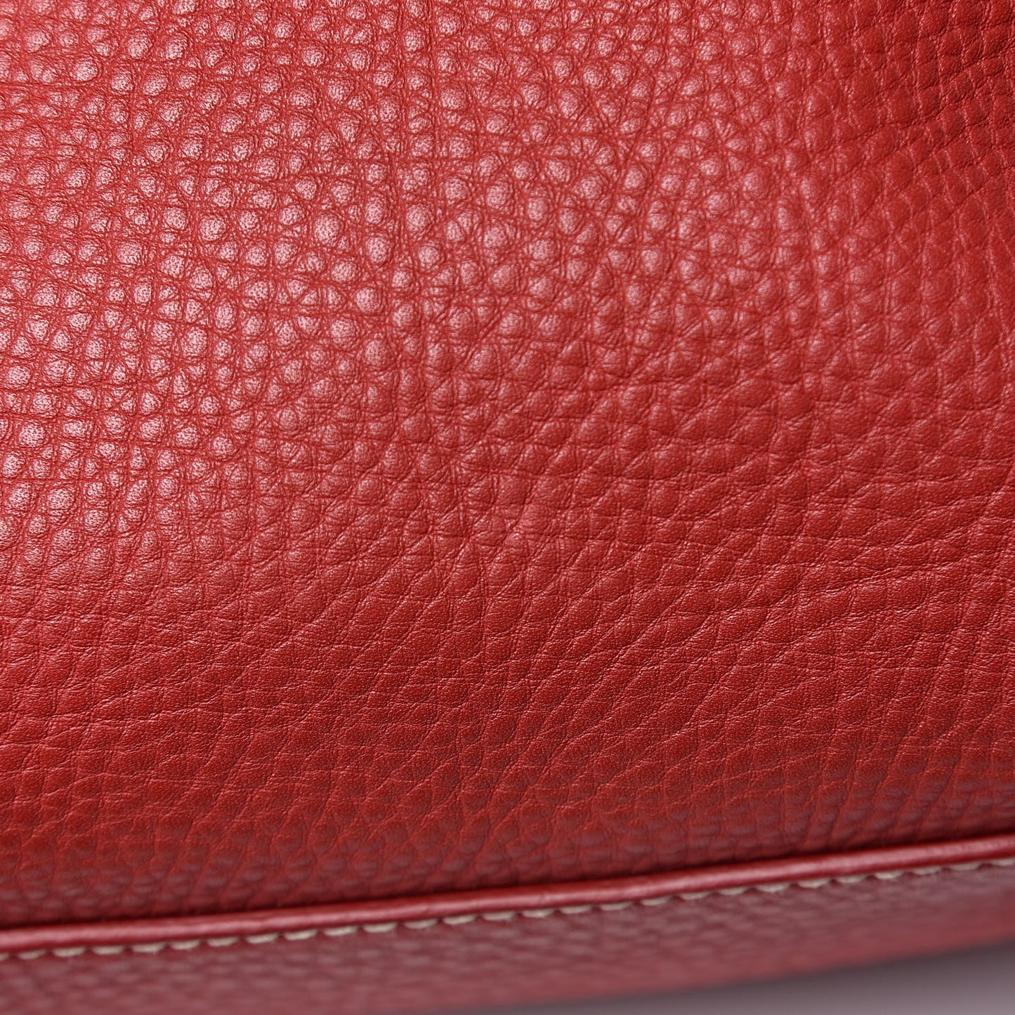 Vitello Daino Top Handle Shoulder Bag Rosso