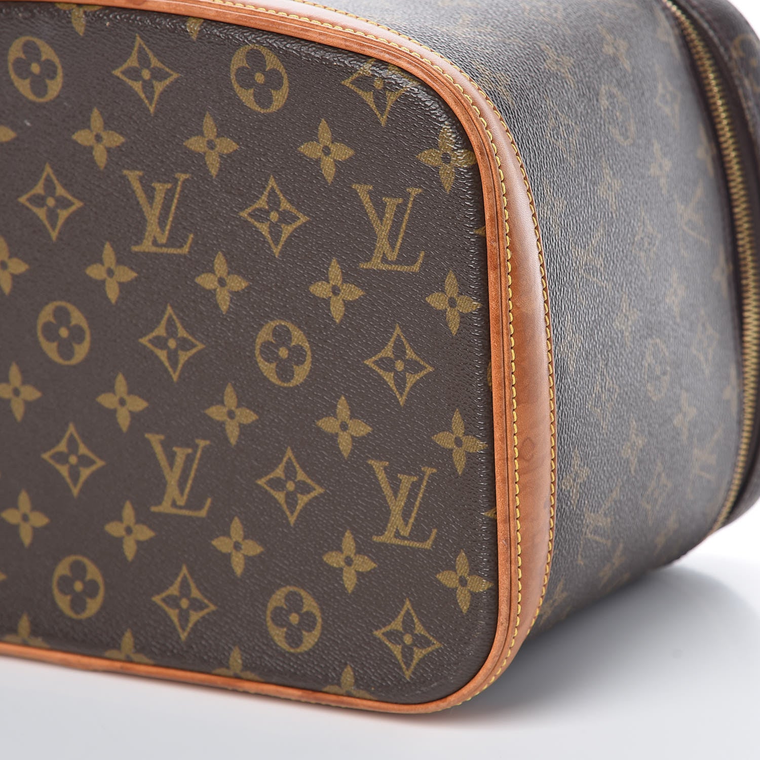 Louis Vuitton Monogram Nice 18 of 22