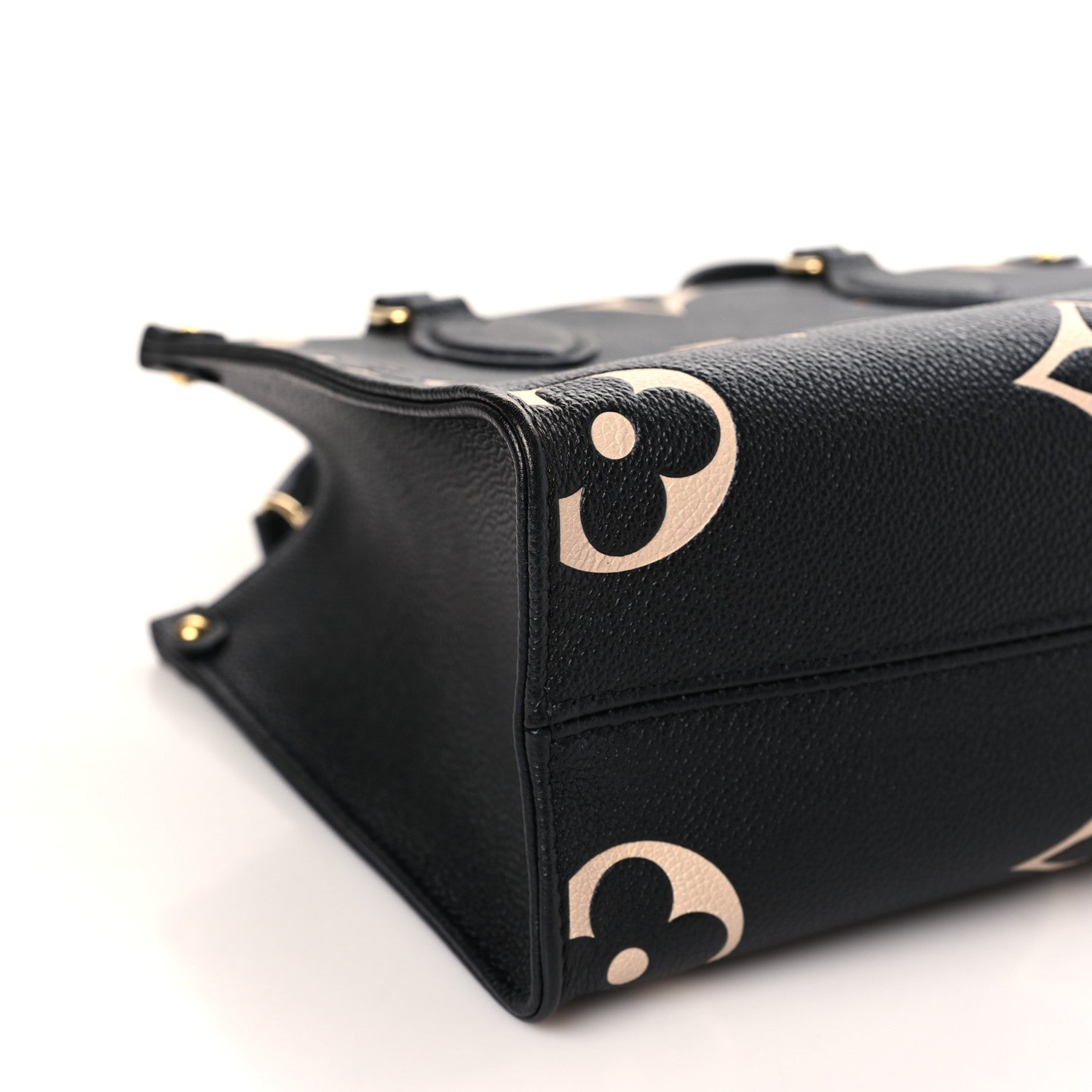 Louis Vuitton Empreinte Monogram Giant Onthego PM Black Beige 7 of 9