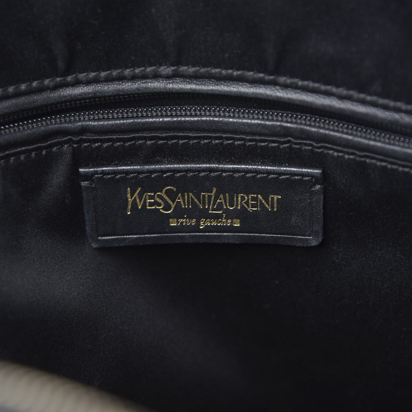 Calfskin Large Muse Black