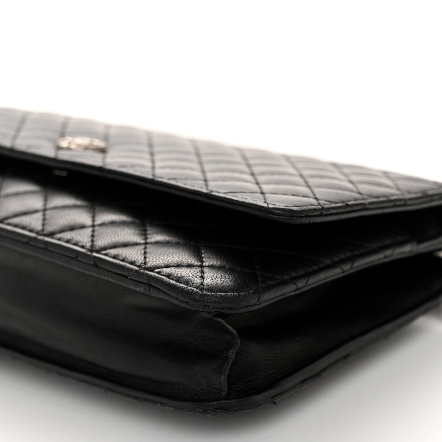 Lambskin Micro Quilted Wallet On Chain WOC Black
