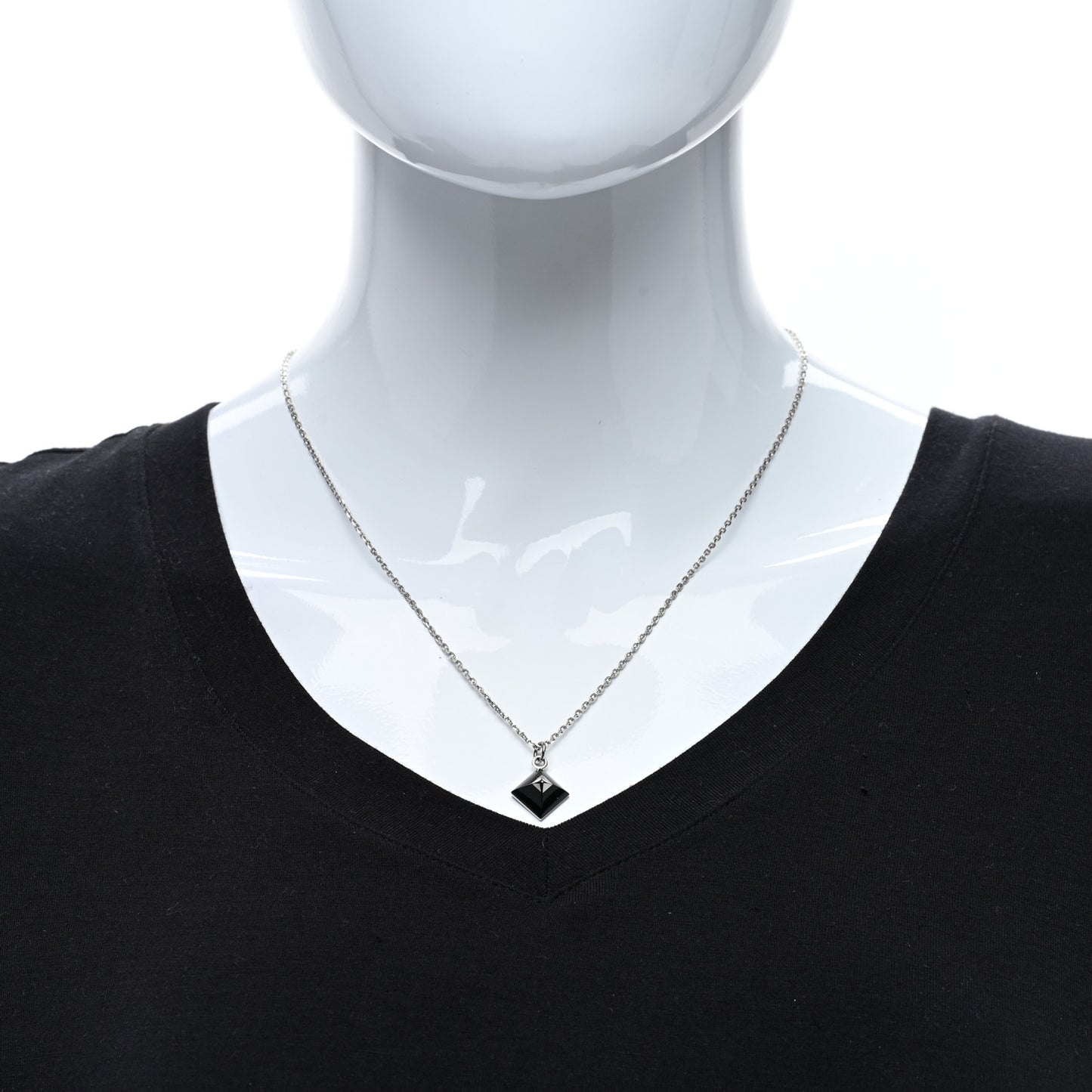 Palladium Plated Medor Folk Pendant Necklace Black