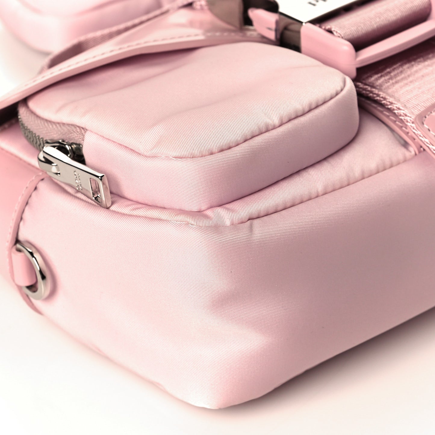 Re-Nylon Spazzolato Double Pocket Buckle Shoulder Bag Alabastro