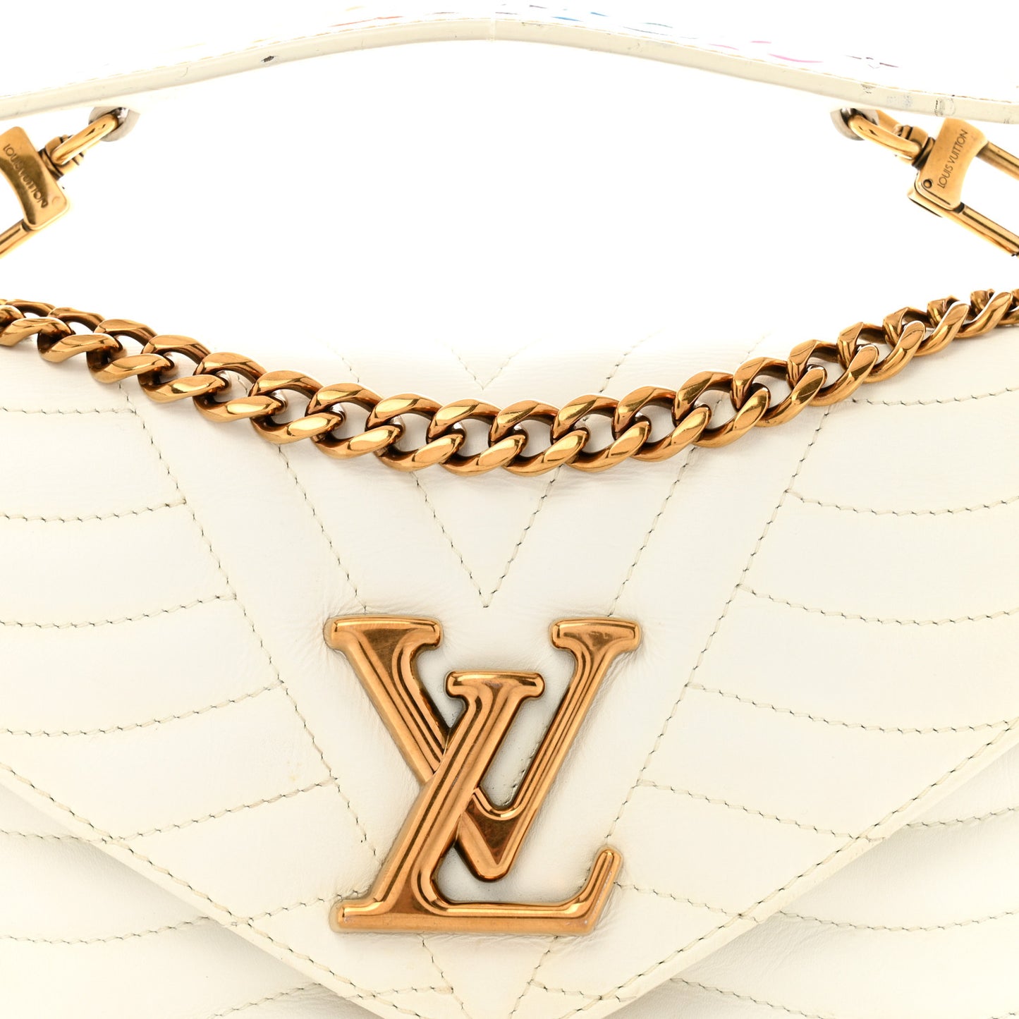 Calfskin New Wave Chain PM White