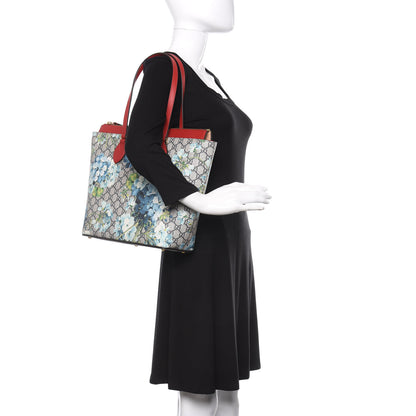 Gucci GG Supreme Monogram Blooms Medium Zippered Bucket Tote Beige Blue Navy Hibiscus Red 2 of 10