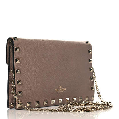 Valentino Garavani Pebbled Calfskin Rockstud Envelope Wallet on Chain Poudre 3 of 10