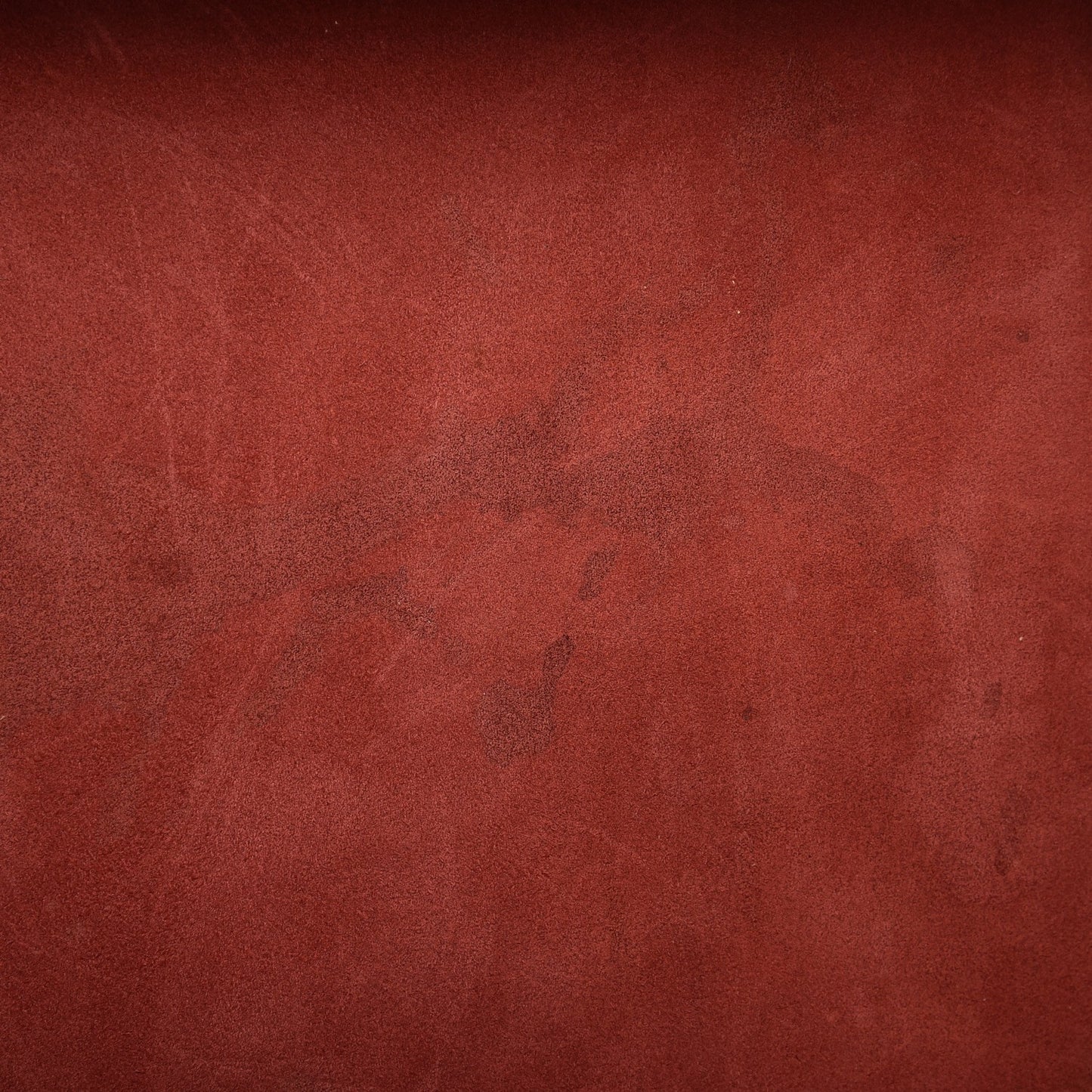 Supple Calfskin Medium Phantom Luggage Red