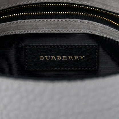 Burberry Signature Grain Medium Mildenhall Crossbody Bag Pale Grey 6 of 10