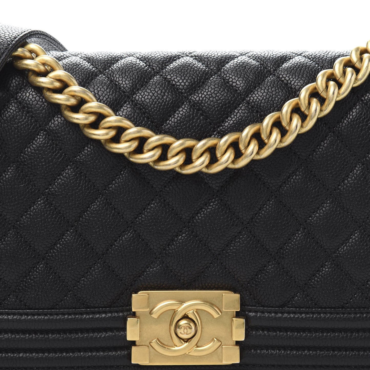 Caviar Quilted Medium Boy Flap Black