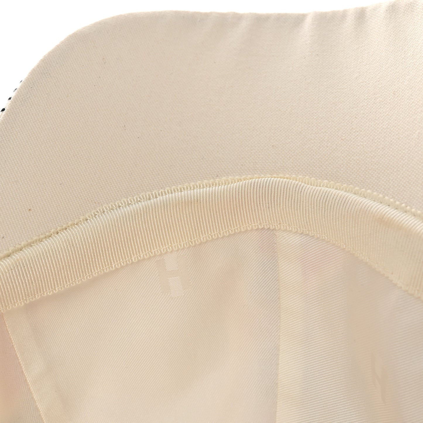 Cotton Eperon D'Or Embroidered Tess Cap 57 Blanc Casse