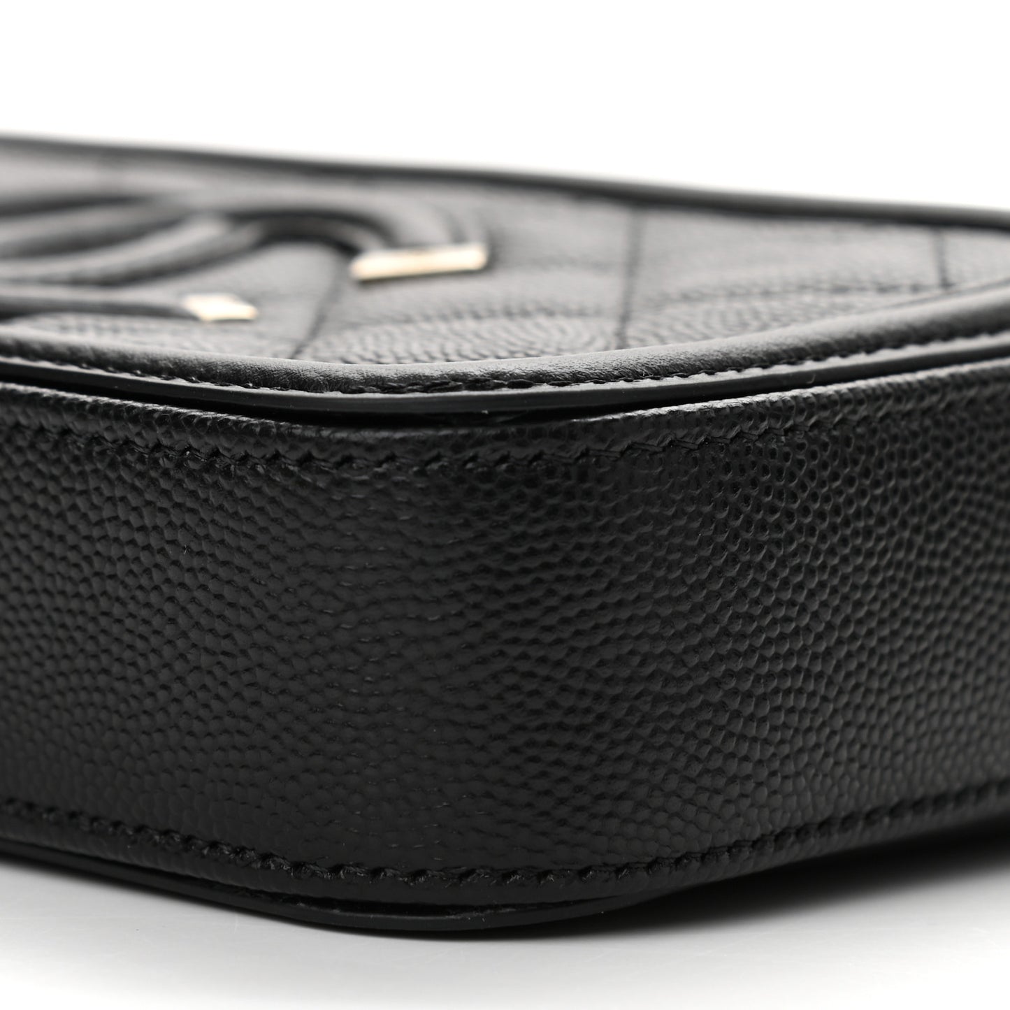 Caviar Quilted CC Filigree Clutch With Chain Black