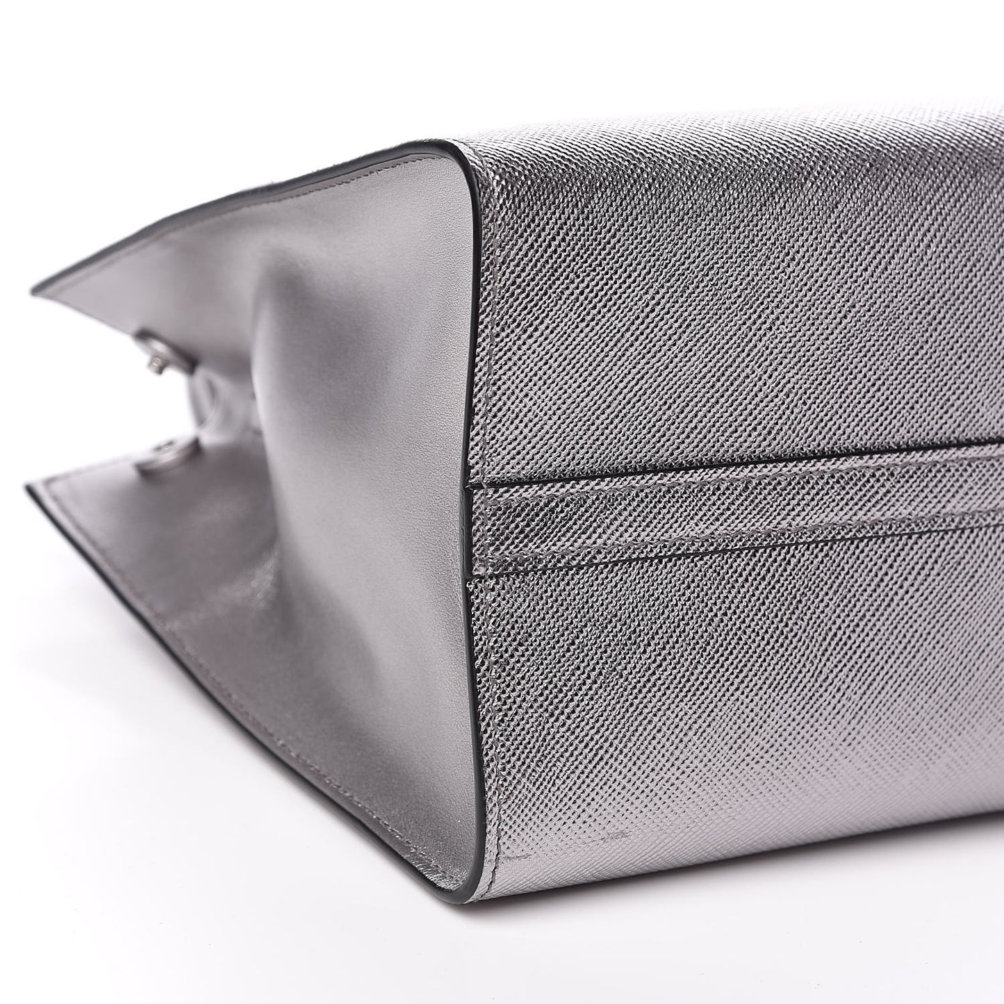 Saffiano Cuir Calfskin Medium Monochrome Top Handle Tote Cromo