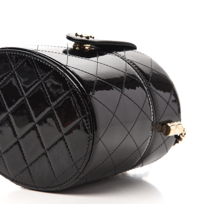 Chanel Patent Quilted Round Small Vanity With Chain Black 7 of 11