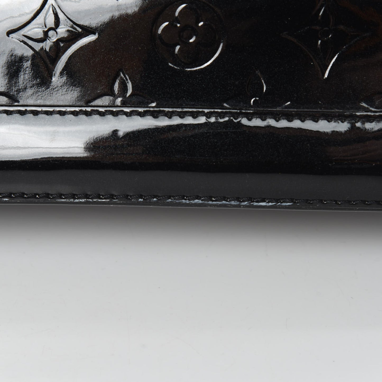 Vernis Alma PM Noir Magnetique