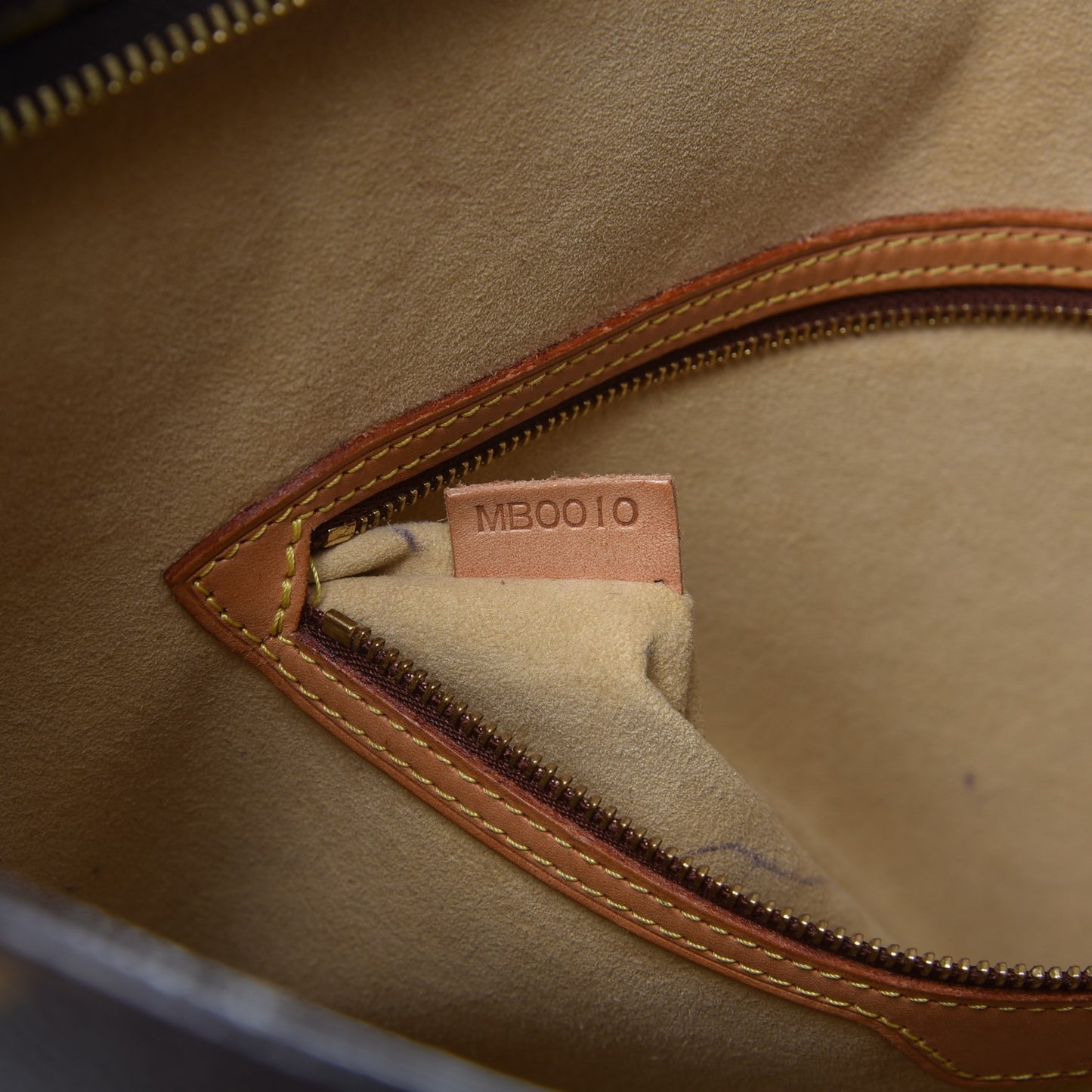 Monogram Babylone