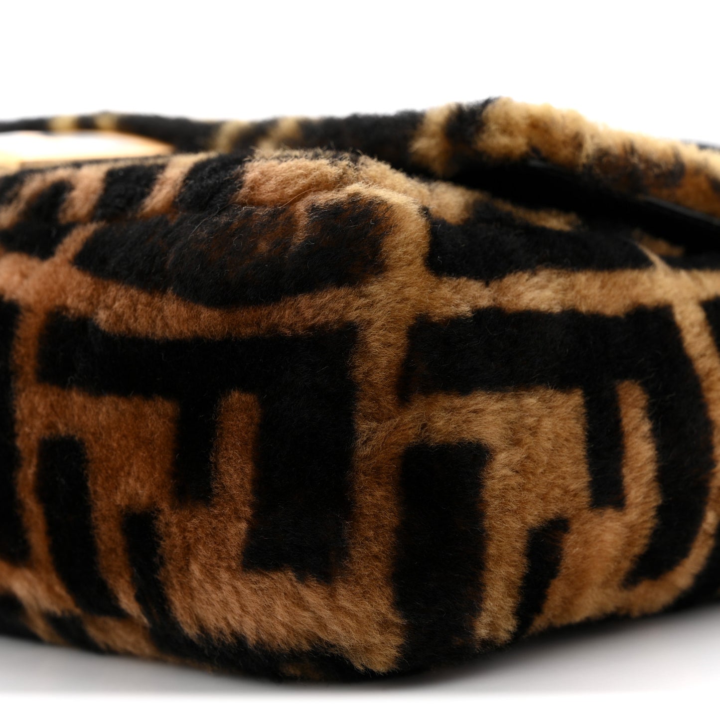 Shearling Vitello Dolce Macro FF 1974 Baguette Tobacco Black
