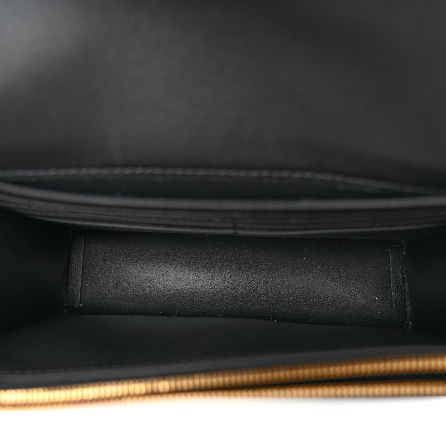 Small Classic Grain Calfskin Small Darley Black