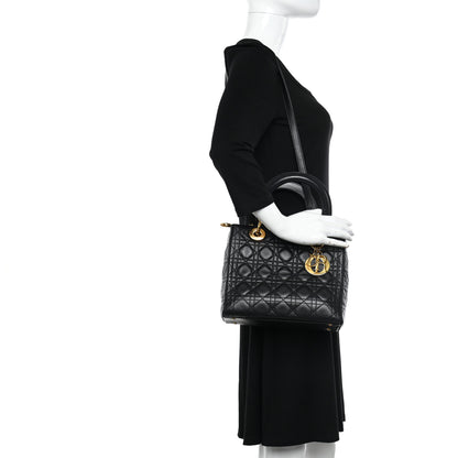 Christian Dior Lambskin Cannage Medium Lady Dior Black 2 of 19