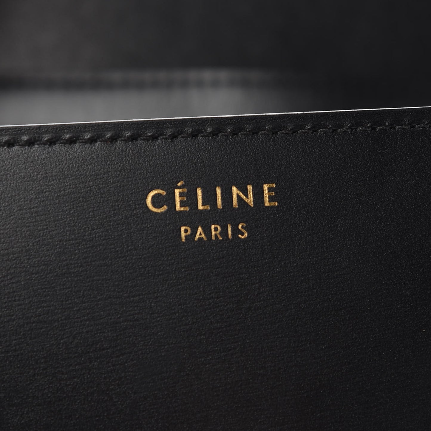 Box Calfskin Medium Classic Box Flap Bag Black