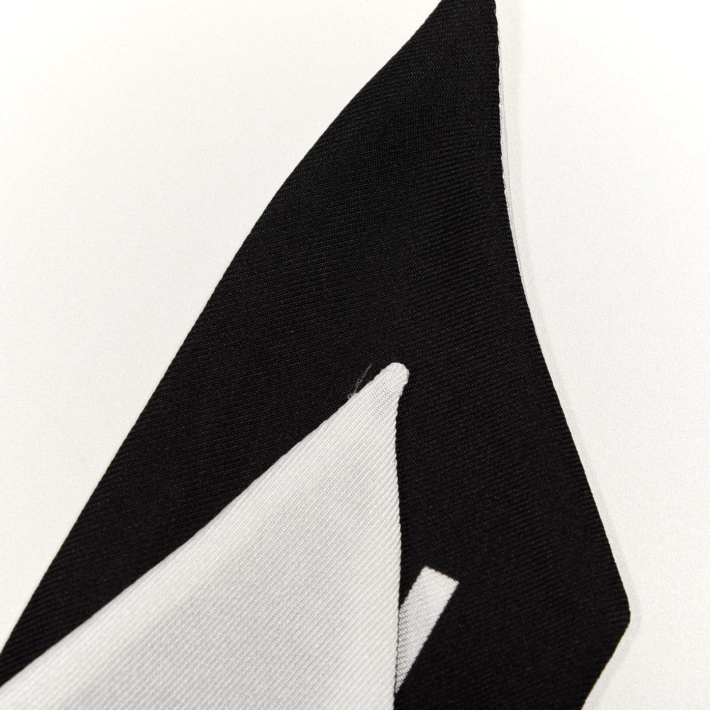 Silk Logo Slim Bandeau Scarf Black White