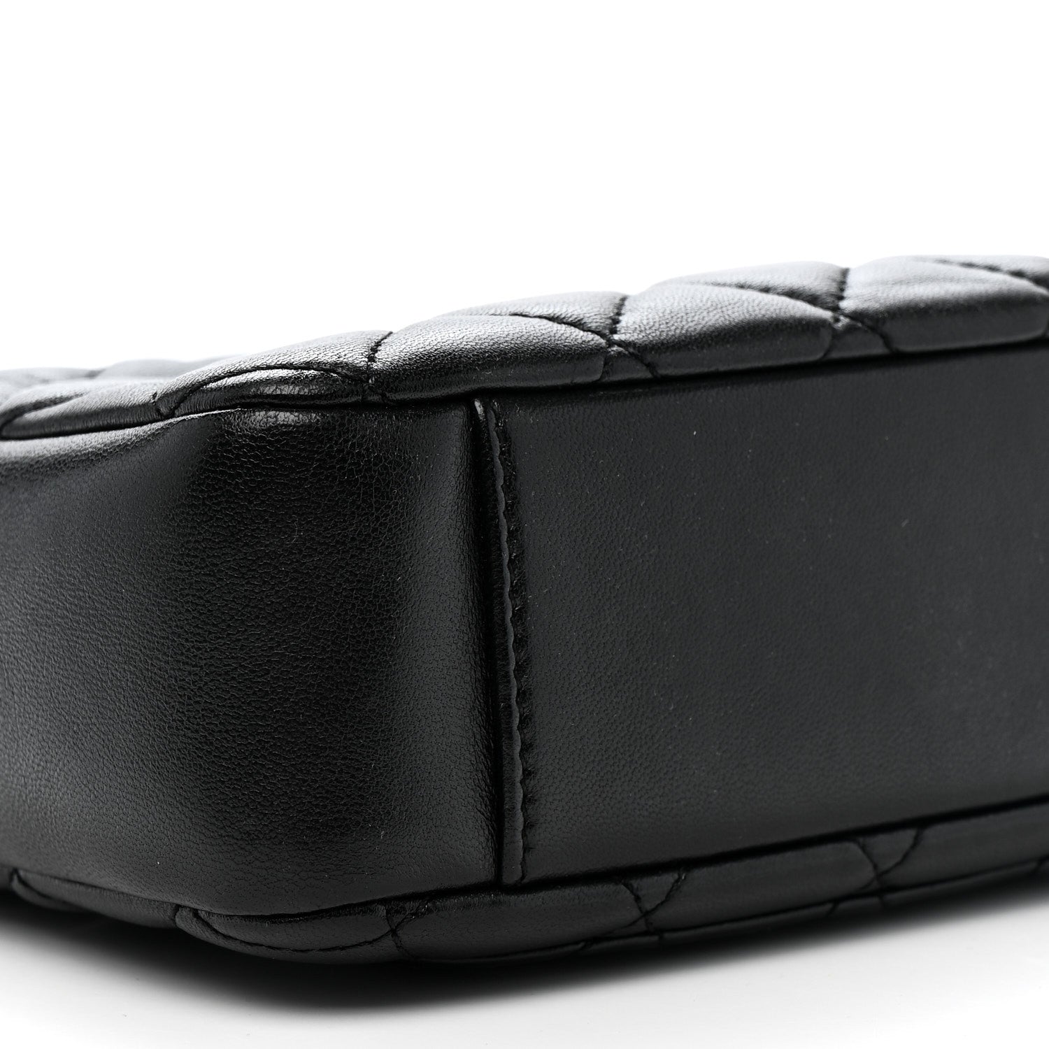 Chanel Lambskin Quilted CC Pearl Crush Camera Case Black 9 of 13