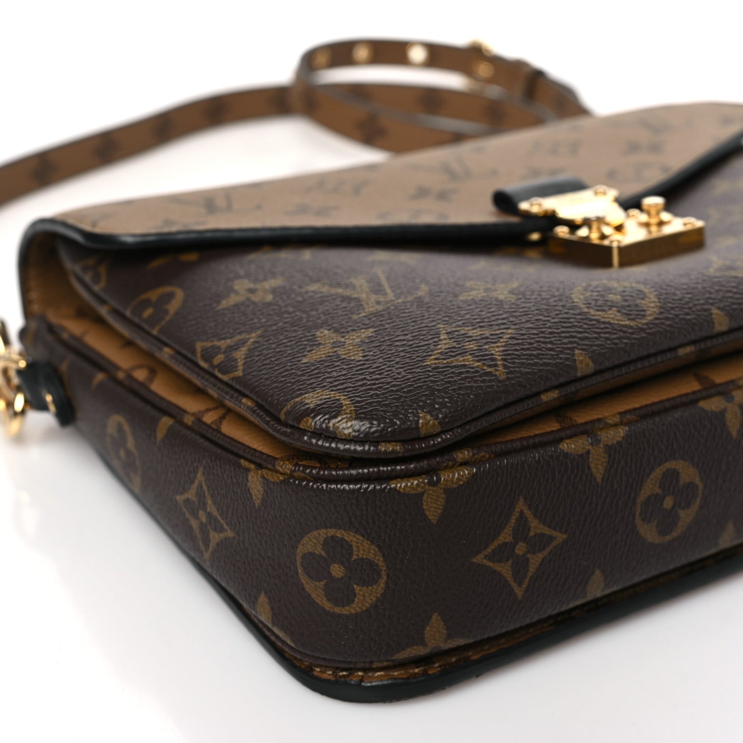 Reverse Monogram Pochette Metis