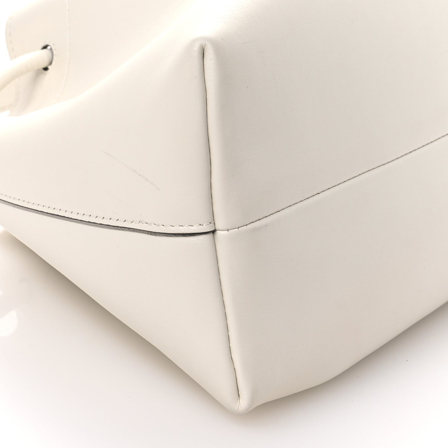 Smooth Shiny Calfskin Cinch M Bucket Bag White