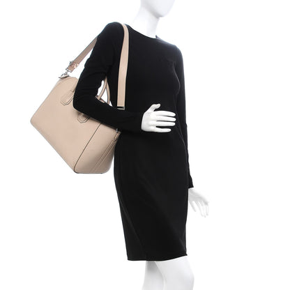 Givenchy Sugar Goatskin Medium Antigona Mastic 2 of 16