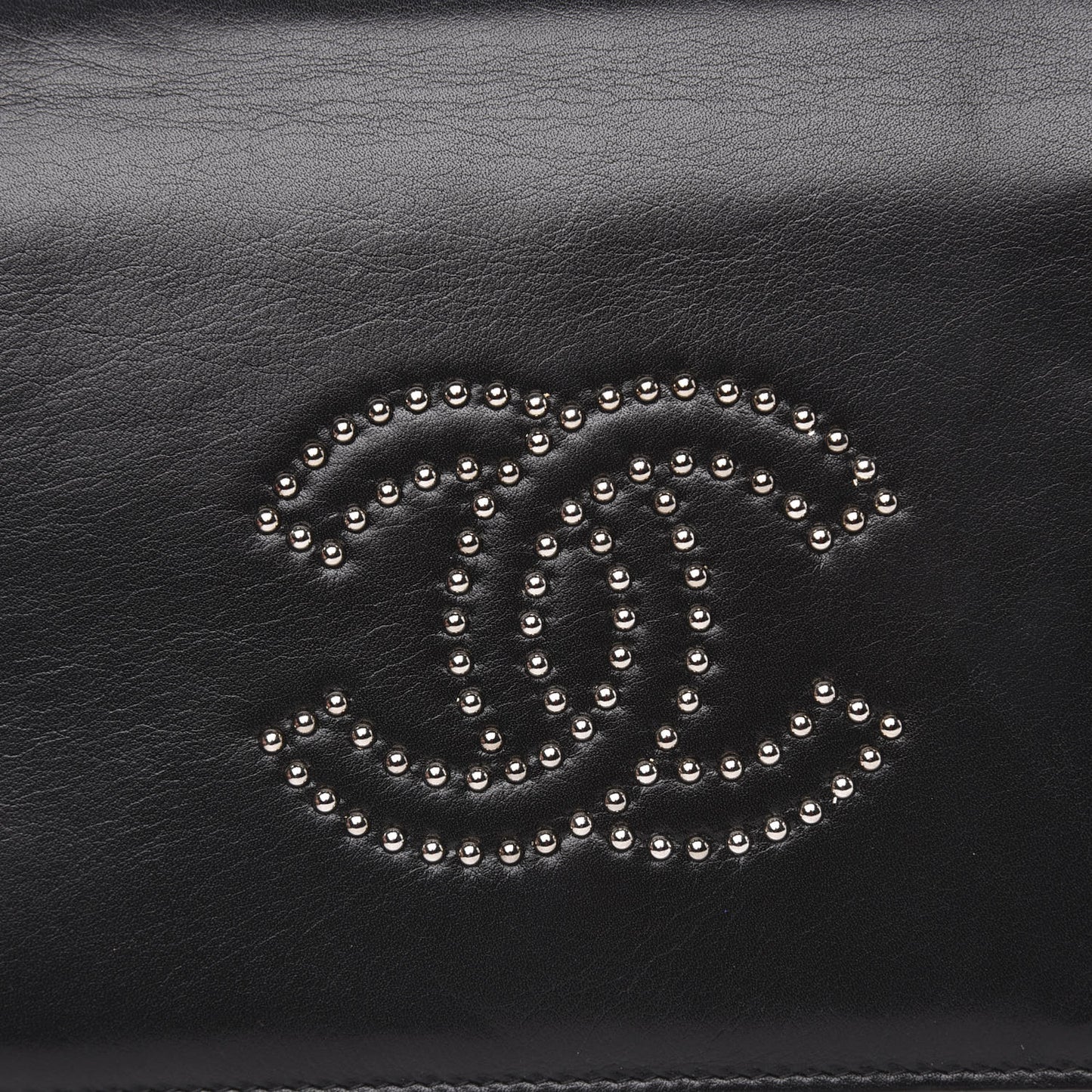 Lambskin Studded CC Wallet On Chain WOC Black