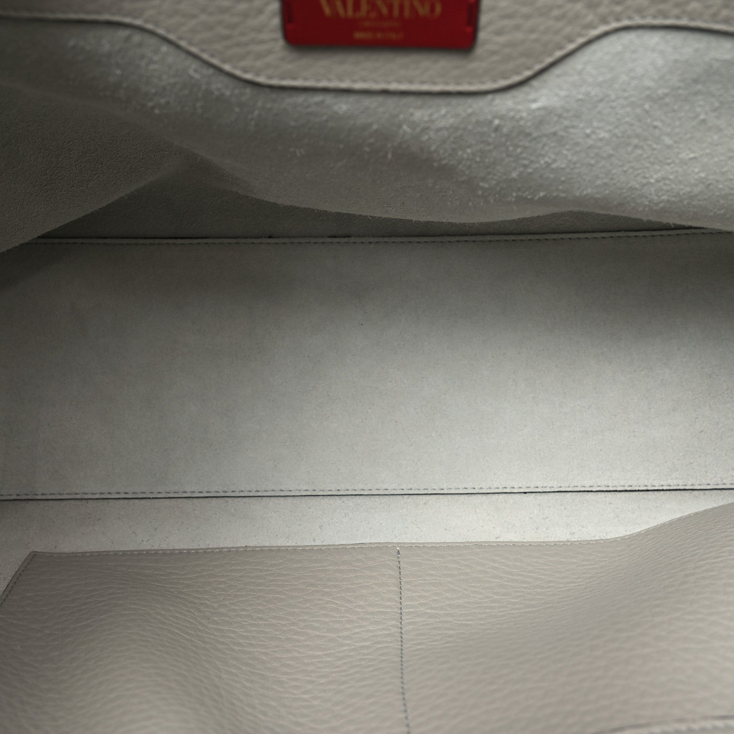 Valentino Garavani Grained Calfskin Rockstud Shoulder Tote Opal Grey 5 of 9