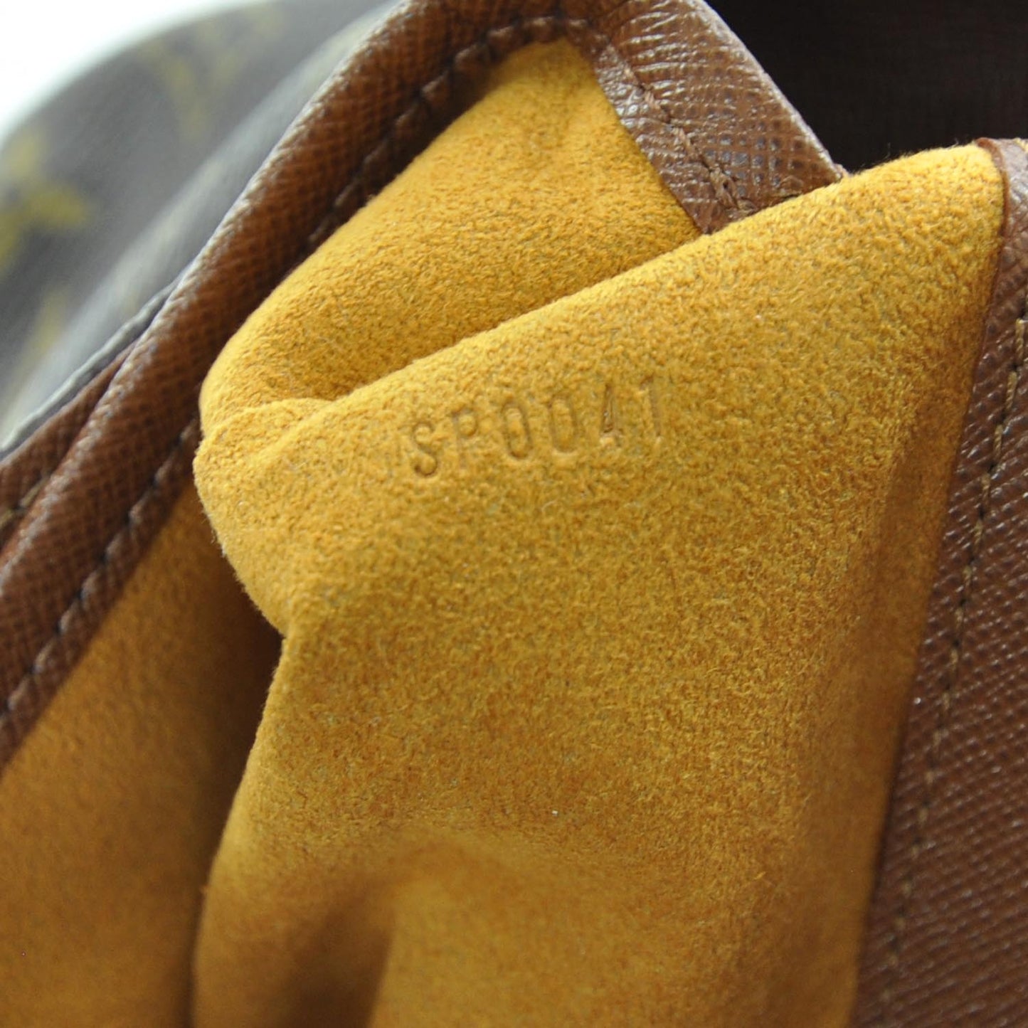 Monogram Musette Tango