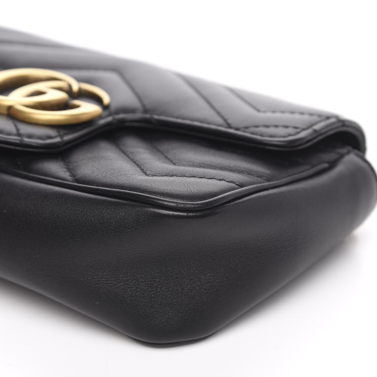Calfskin Matelasse Super Mini GG Marmont Shoulder Bag Black