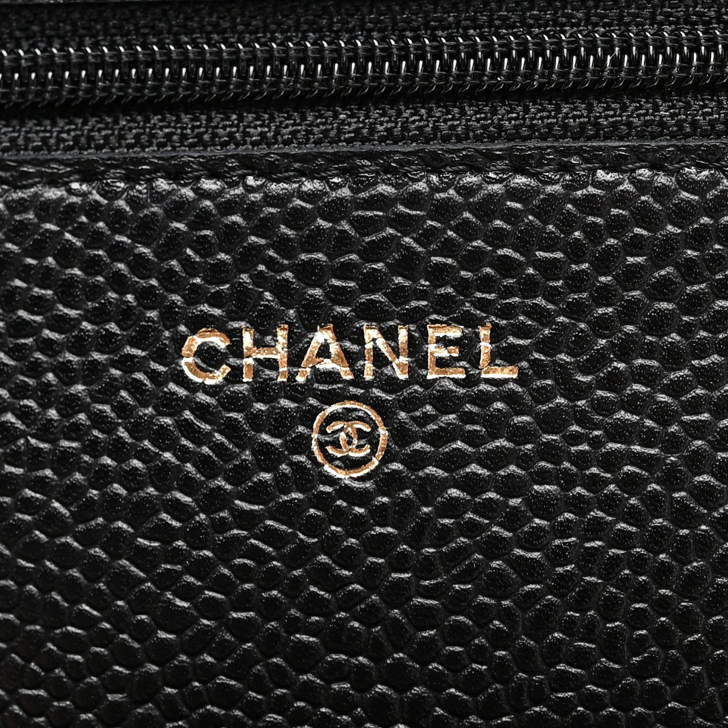 Caviar Quilted Wallet on Chain WOC Black