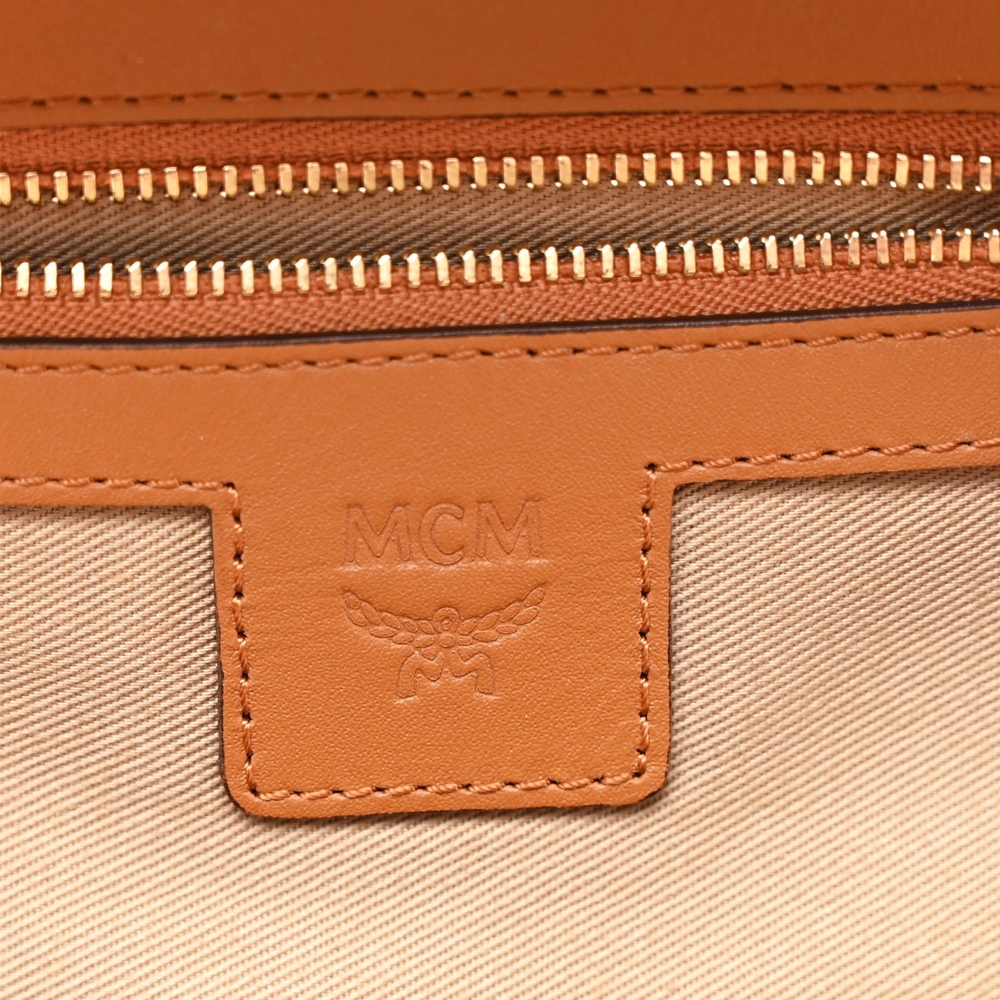Visetos Klassik Small Sling Bag Cognac